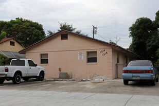 1216-1220 Worthington St in West Palm Beach, FL - Building Photo