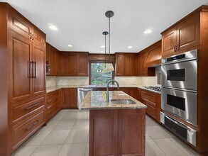 5333 134th Ave SE in Bellevue, WA - Building Photo - Building Photo