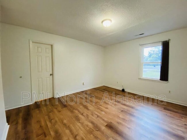 212 Elton Cir S in Meridianville, AL - Building Photo - Building Photo