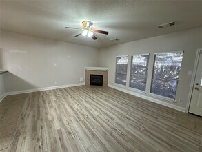 19514 Brook Village Rd in Houston, TX - Building Photo - Building Photo