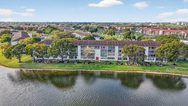 1251 SW 134th Way in Pembroke Pines, FL - Building Photo - Building Photo