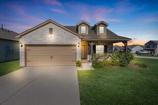 3735 Kaylee Rd in Conroe, TX - Building Photo