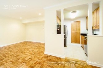 531 VFW Parkway in Chestnut Hill, MA - Building Photo - Building Photo