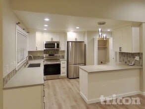 3899 SE Harriet St in Port Orchard, WA - Building Photo - Building Photo