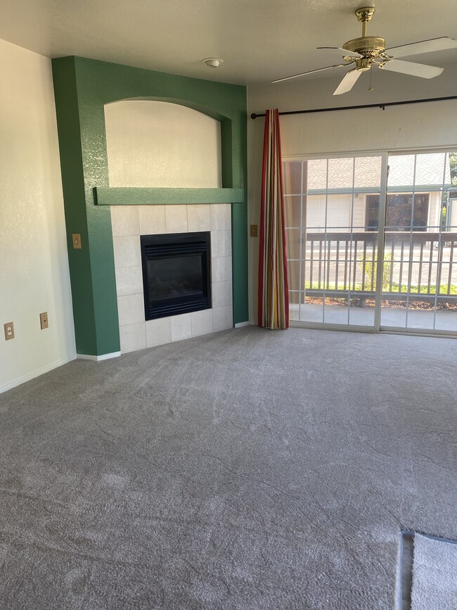property at 3002 W Elizabeth St