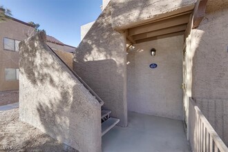 2985 Juniper Hills Blvd in Las Vegas, NV - Building Photo - Building Photo