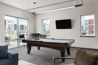 Whisper Ridge Commons in Sioux Falls, SD - Foto de edificio - Building Photo