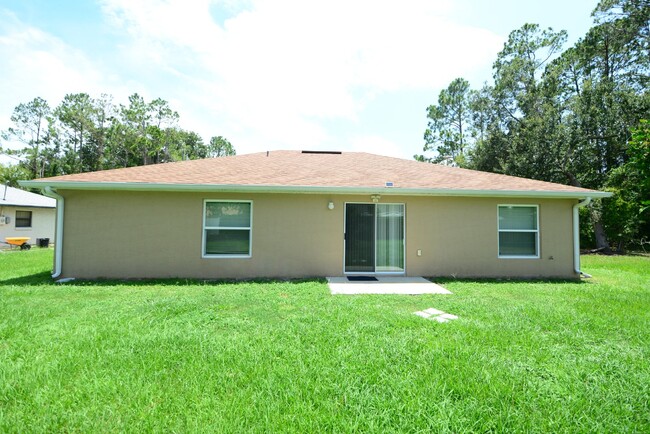 28 Panorama Dr in Palm Coast, FL - Foto de edificio - Building Photo