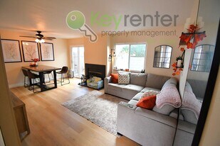 7620 Stalmer St in San Diego, CA - Building Photo