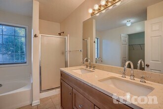 4006 Cinnamon Fern Ln in Woodstock, GA - Building Photo - Building Photo