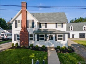 6450 Chestnut Ridge Rd in Orchard Park, NY - Building Photo