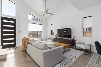 608 Hammack Dr in Austin, TX - Building Photo - Building Photo