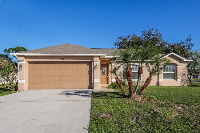 property at 905 Derbyshire Dr