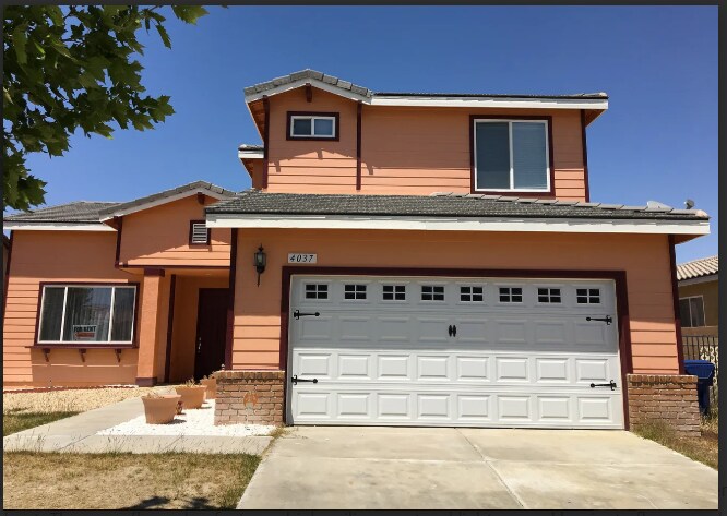 4037 W Ave J 9 in Lancaster, CA - Building Photo