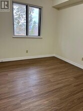 131 Edgehill Dr in Barrie, ON - Building Photo - Building Photo