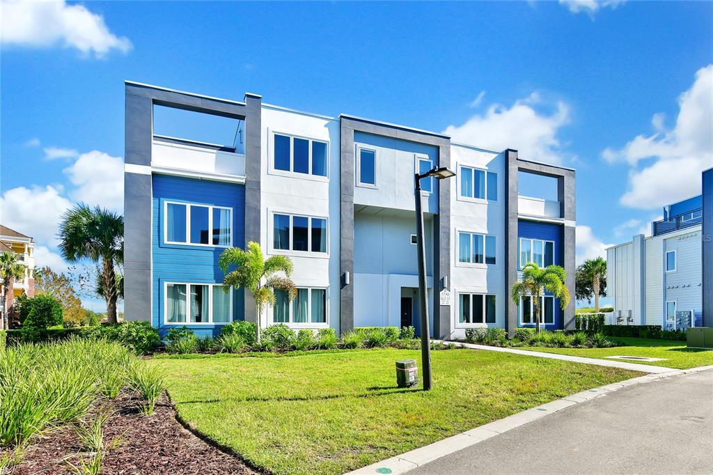 7740 Sandy Ridge Dr in Kissimmee, FL - Foto de edificio