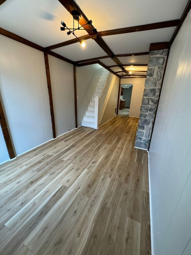 property at 125 Moss St