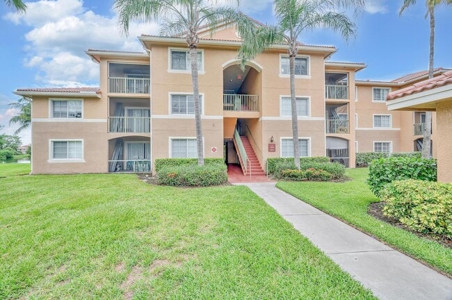 3670 NW Adriatic Ln in Jensen Beach, FL - Building Photo - Building Photo