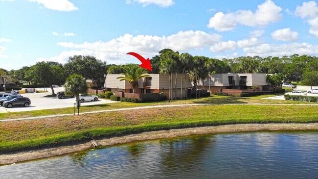 5717 57th Way in West Palm Beach, FL - Building Photo - Building Photo