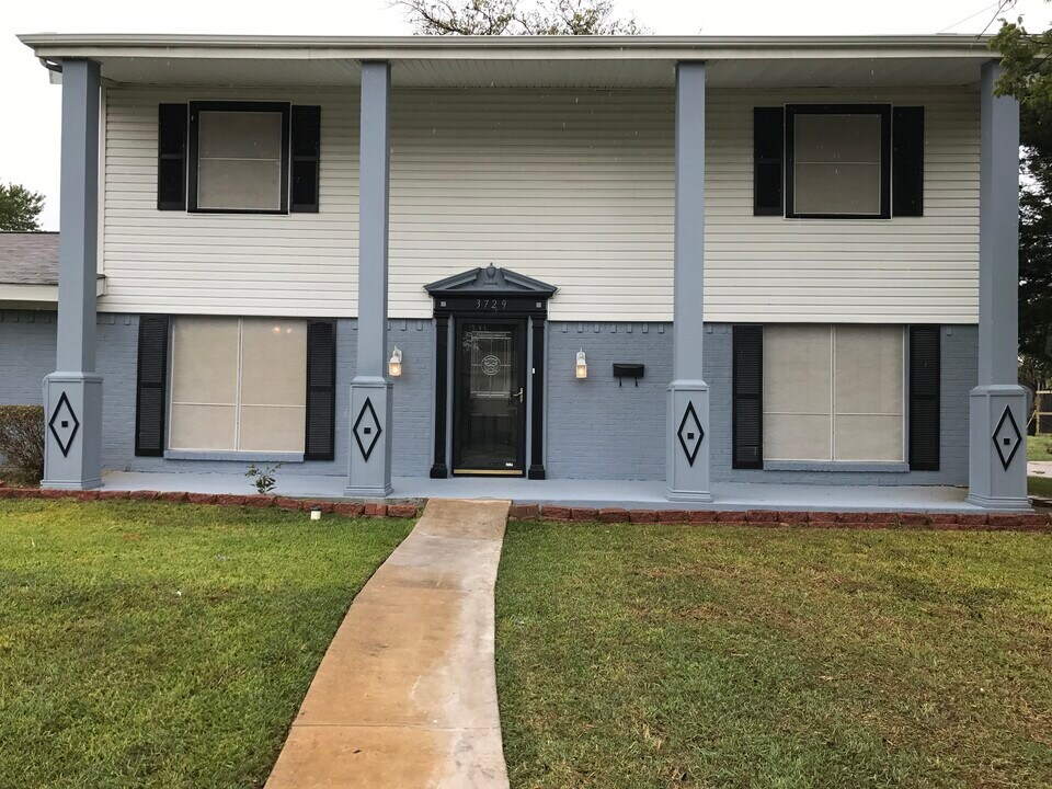 3729 Byrd Dr in Mesquite, TX - Building Photo