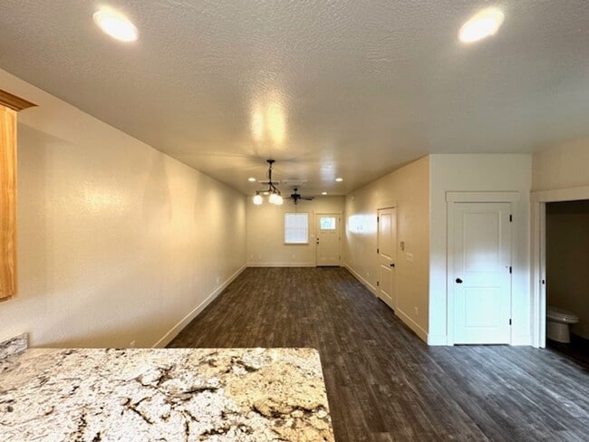 315 Cedar St in Rogue River, OR - Building Photo - Building Photo