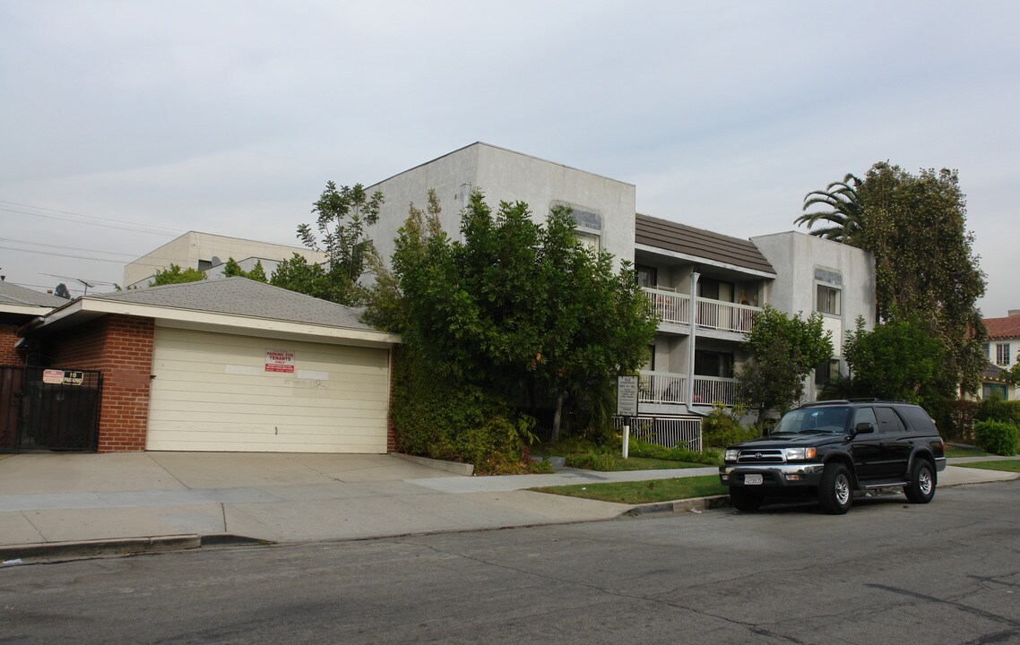 309-311 E Elk Ave in Glendale, CA - Building Photo