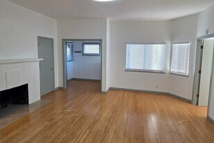 2410-2412 Dana St in Berkeley, CA - Building Photo