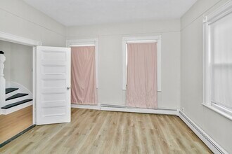 7 Shawmut Ter, Unit #1 in Malden, MA - Building Photo - Building Photo