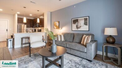 17715 Overlook Loop in San Antonio, TX - Building Photo - Building Photo