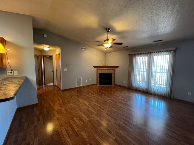 property at 920 W Cherry St