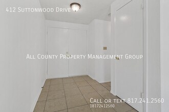 412 Suttonwood Dr in Fort Worth, TX - Building Photo - Building Photo