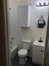 22404 Matins Ln in Mineola, TX - Foto de edificio - Building Photo