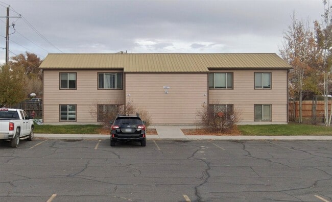 1415 W Park Ave in Riverton, WY - Building Photo - Building Photo