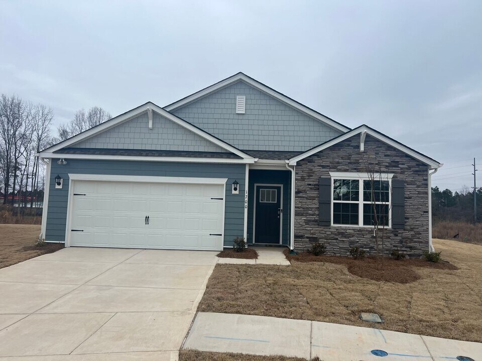 1700 Vanderlyn St in Monroe, NC - Building Photo