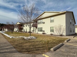 River View Apartments in Stevens Point, WI - Foto de edificio - Building Photo