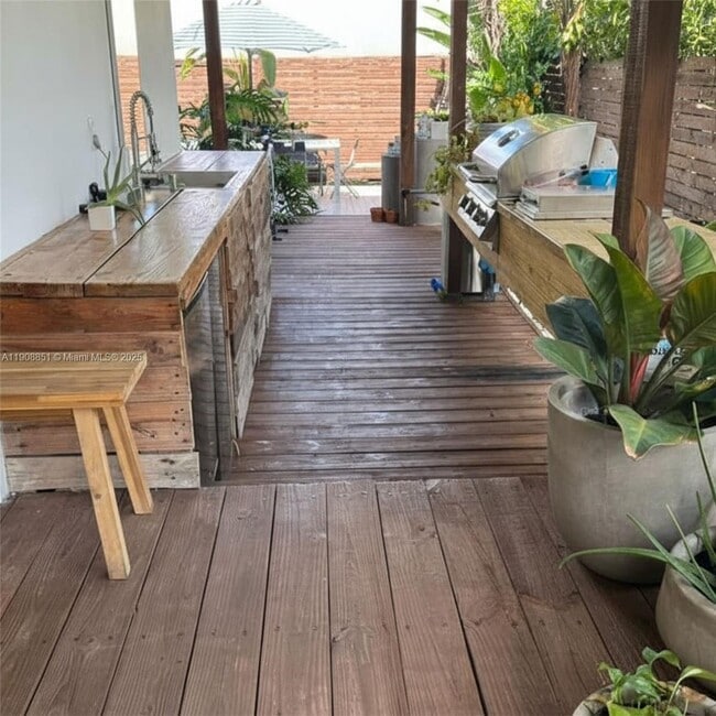 1345 SW 60th Ct in West Miami, FL - Building Photo - Building Photo