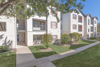 Stonebridge at City Park in Houston, TX - Building Photo - Building Photo