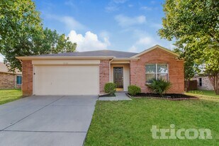 4704 Provence Dr, Unit 5301 in Argyle, TX - Building Photo