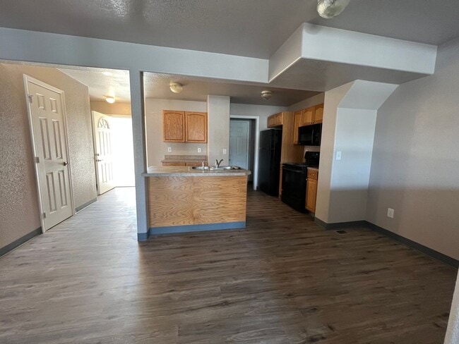property at 1835 Lexington Ave