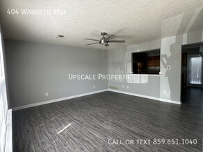 404 Wabarto Way in Nicholasville, KY - Building Photo - Building Photo