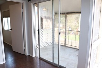 728 Memorial Mews St in Houston, TX - Building Photo - Building Photo