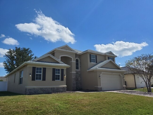 1249 NW 37th Ave in Cape Coral, FL - Building Photo - Building Photo