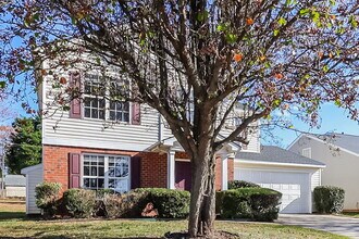 4834 Hopewood Ln in Charlotte, NC - Foto de edificio - Building Photo