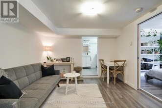 169 Bellefair Ave in Toronto, ON - Building Photo - Building Photo