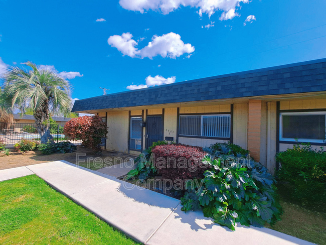 property at 3051 N West Ave