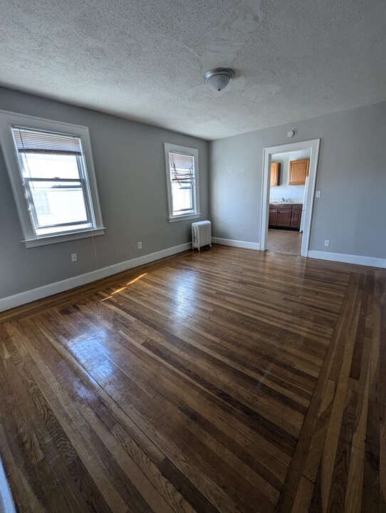 1268 Whalley Ave, Unit 3 in New Haven, CT - Building Photo