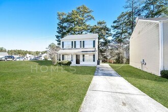 5205 Alexander St in Union City, GA - Building Photo - Building Photo