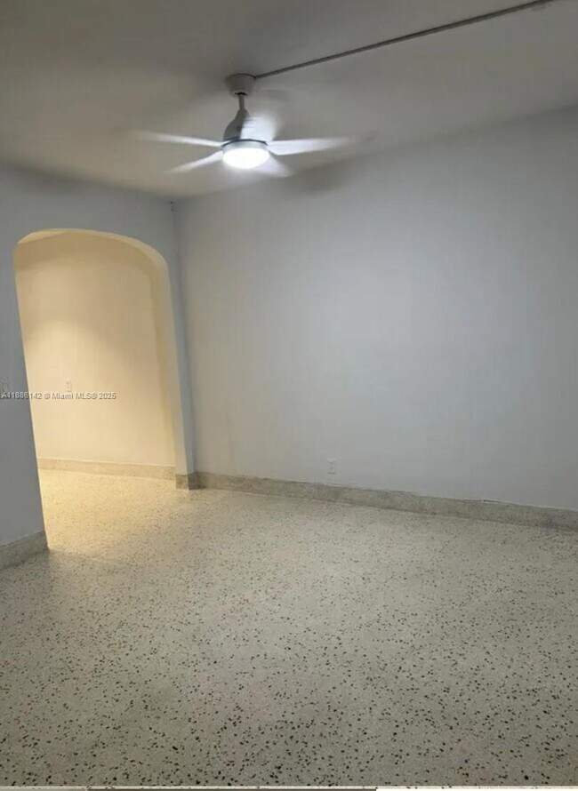 2101 SW 3rd Ave in Miami, FL - Building Photo - Building Photo