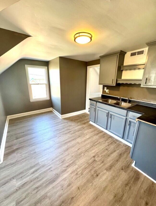 353 Sturges Ave in Mansfield, OH - Building Photo - Building Photo