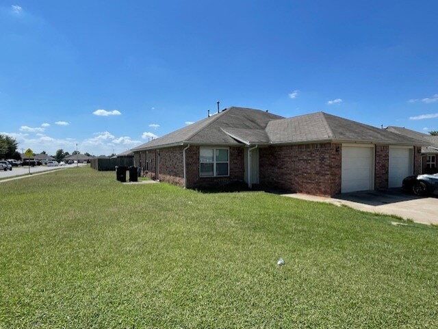 property at 426 E Asher Ct